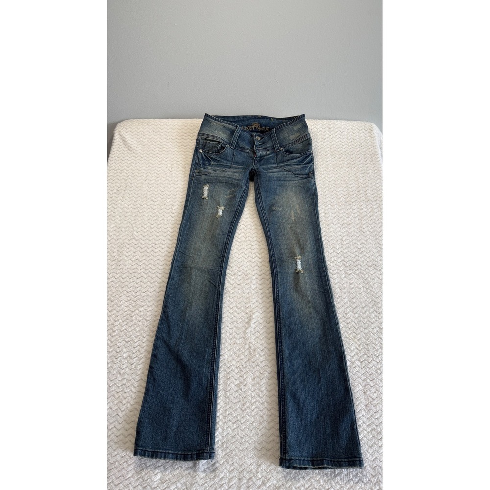 Almost Famous Womens Low Rise Bootcut Jeans Distressed Embroidered Wings Size 5